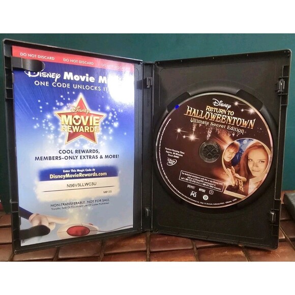 Return to Halloweentown (DVD, 2007, Ultimate Secret Edition) - Picture 3 of 3
